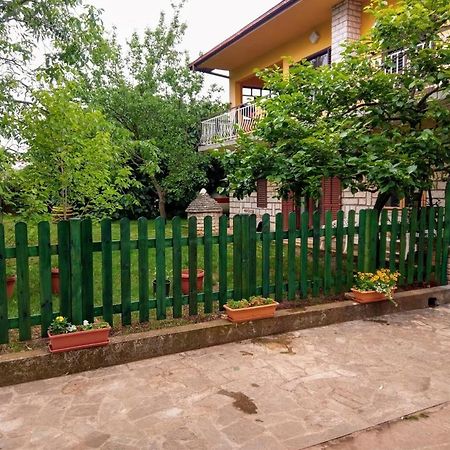 Apartment Sanja Near The Sea, Spacious And Green :) Pula Extérieur photo