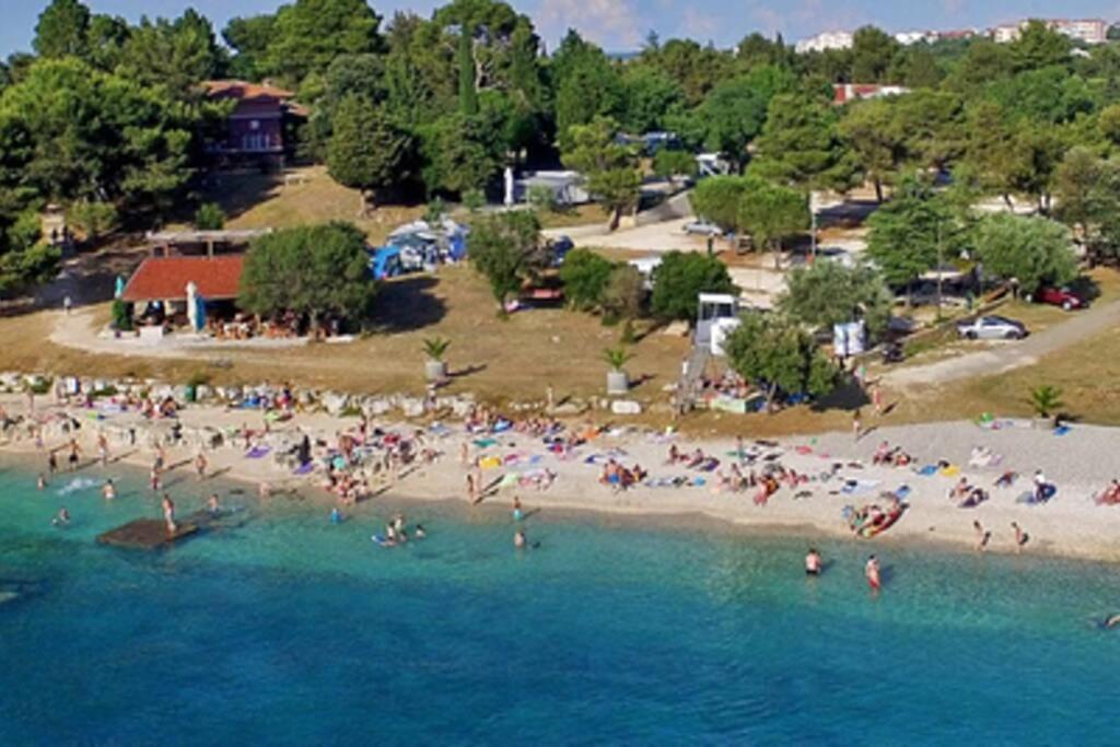 Apartment Sanja Near The Sea, Spacious And Green :) Pula Extérieur photo